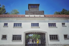 Dachau_KZ112704-01
